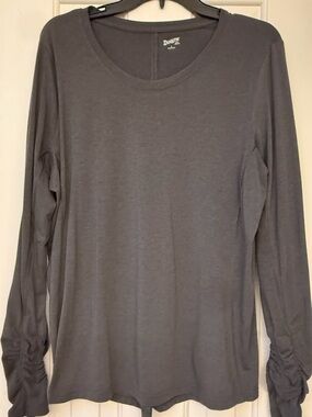 Duluth Trading Co Gray Long Sleeve Scoop Neck Tee